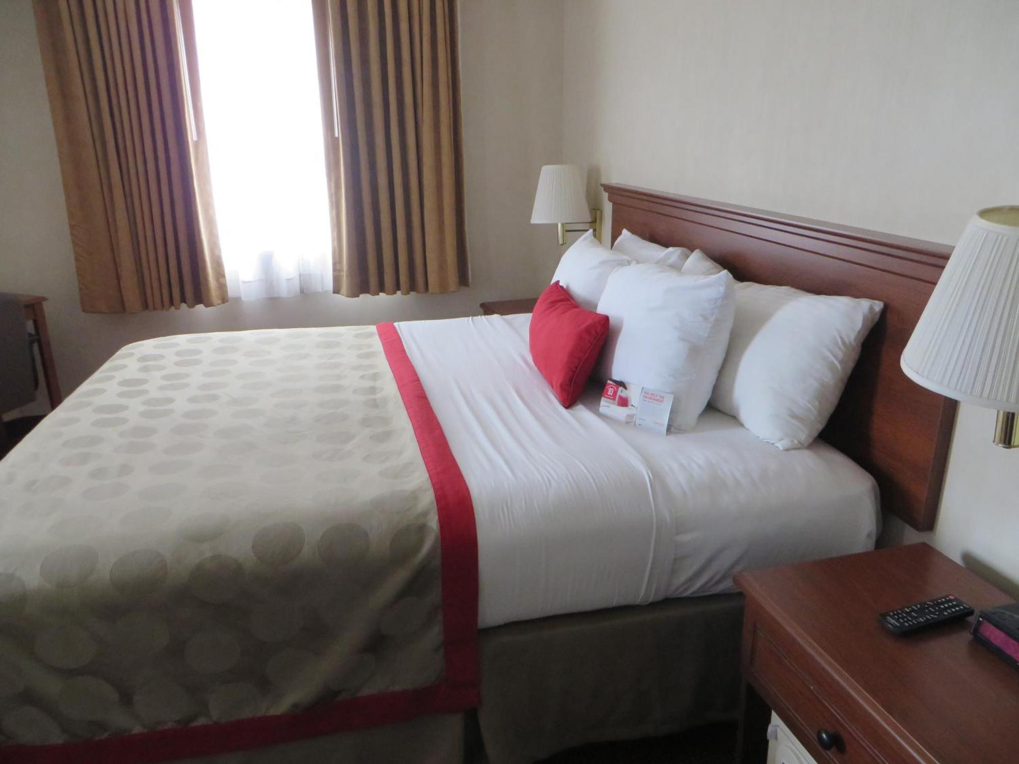 Hotel Ramada By Wyndham Hawthorne/lax Hawthorne