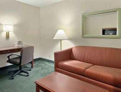Ramada By Wyndham Hawthorne/lax 2*