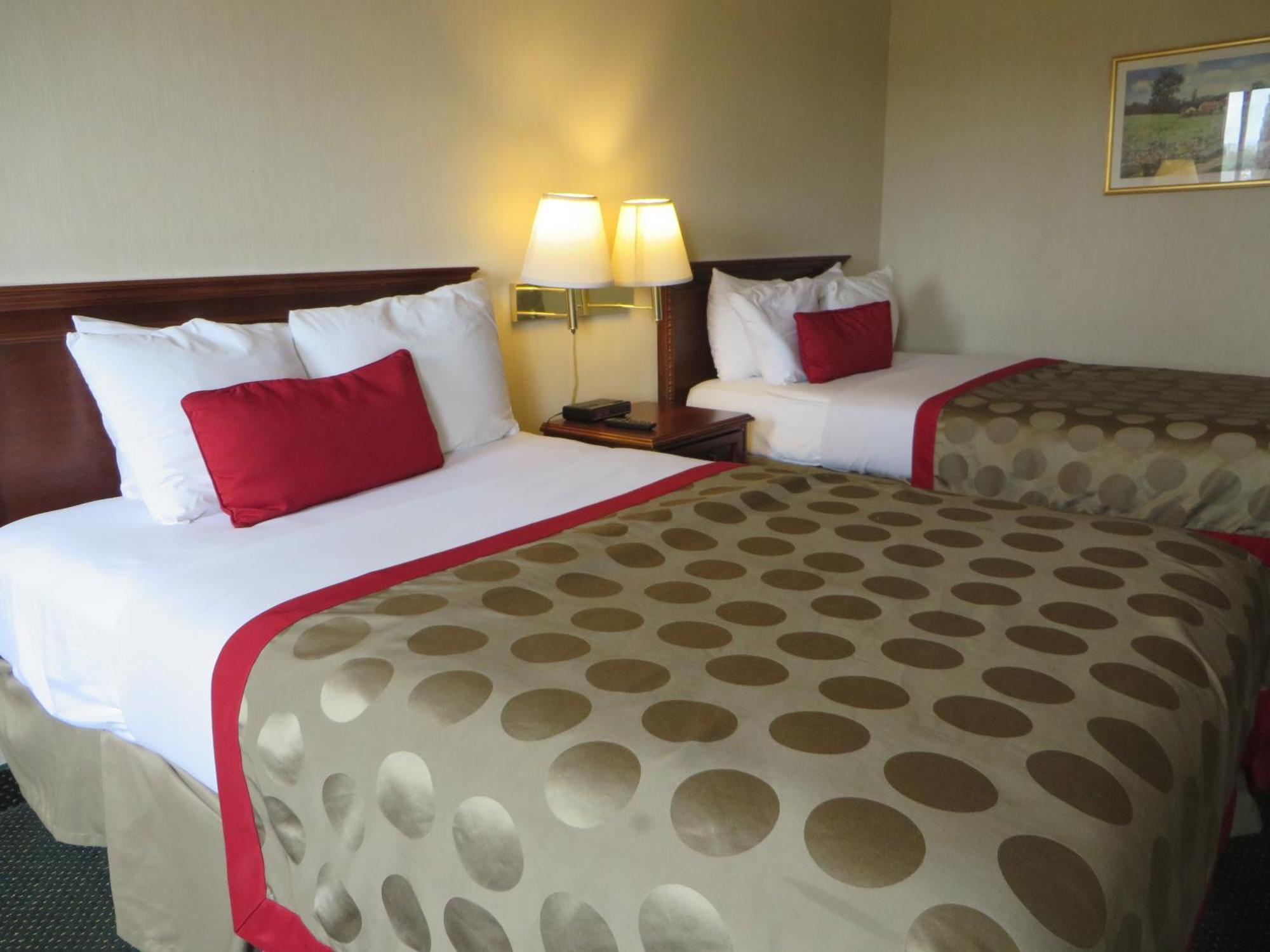 Ramada By Wyndham Hawthorne/lax Hawthorne