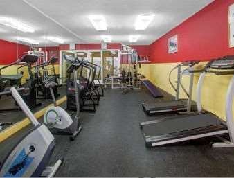 Hotel Ramada By Wyndham Hawthorne/lax 2*